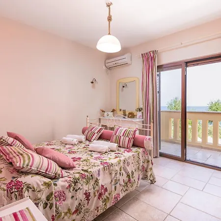 Ionia Villa Gaios