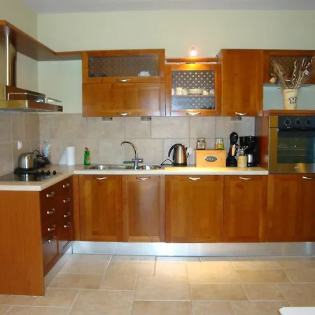 Ionia Villa Gaios